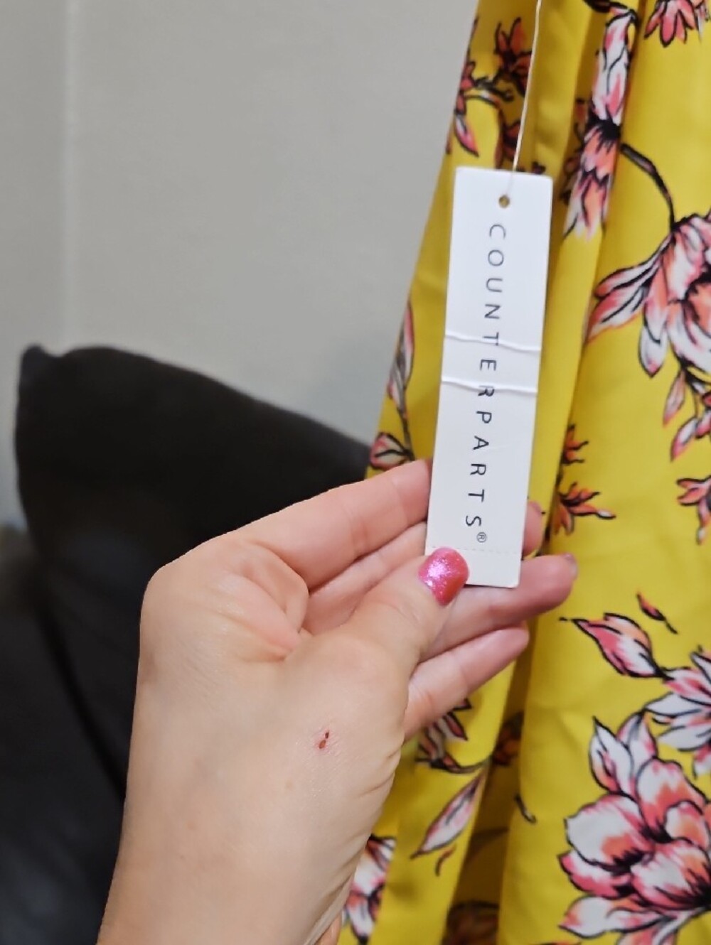 Counterparts Yellow Floral Off-Shoulder Blouse - Picture 5 of 7